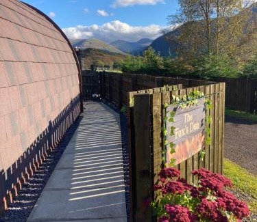West Laroch Apartment | The Fox's Den, Luxury Cosy Mini Lodge, Highlands