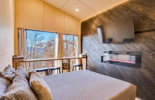 Wildwood House | The Fox Tail Pine Treehouse at Treetop Escapes