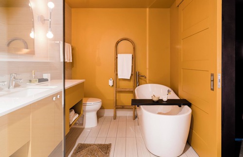 Central East Austin Hotel | The Frances Modern Inn