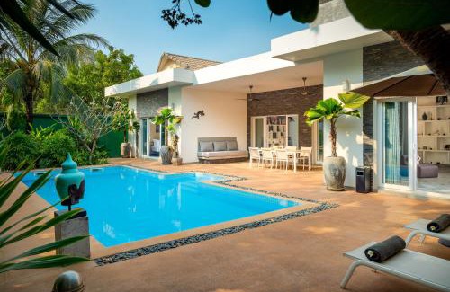 Siem Reap Villa | The Friendship Villa by Amatak