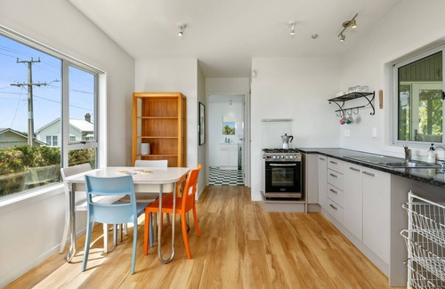 Fitzroy House | The Fritz - New Plymouth Holiday Home