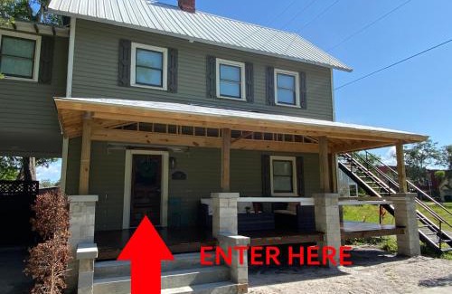 Sanford Apartment | The Front Porch