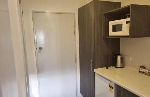 Hawera Hotel | The Furlong