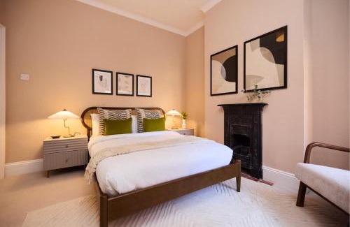 Harlesden House | The Furness Hideout - Charming 2BDR Flat with Shared Garden