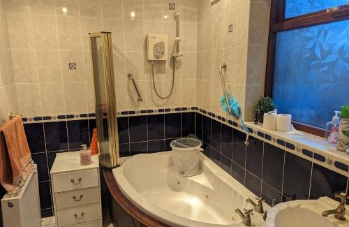 Shaw and Crompton House | The Gabriels