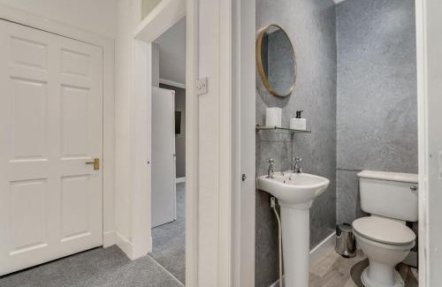 Alexandria Apartment | The Garden Flat, Loch Lomond