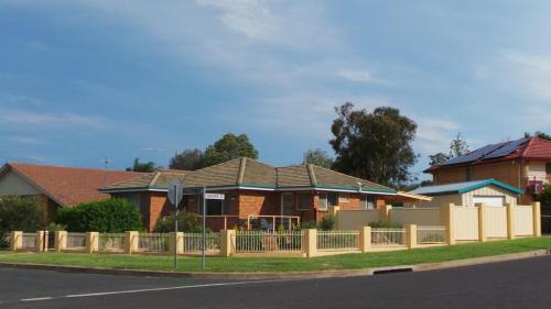 South Tamworth House | The Garden House