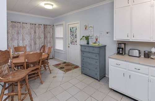 Rock Hill House | The Garden Spot - Next to Glencairn Garden, near Winthrop & RH indoor sport