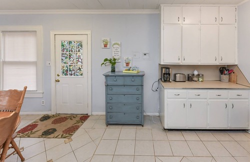 Rock Hill House | The Garden Spot - Next to Glencairn Garden, near Winthrop & RH indoor sport