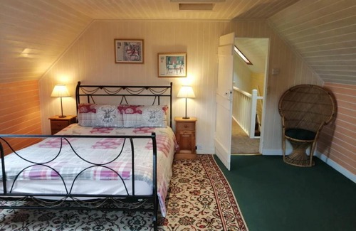 Biggar House | The Gardener's House