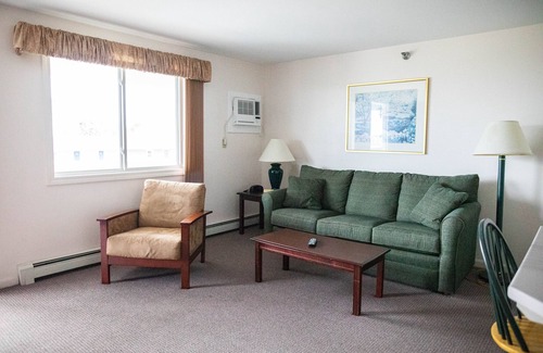 Wells Hotel | The Garrison