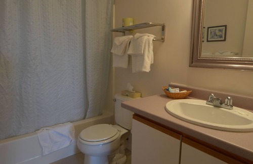 Wells Hotel | The Garrison