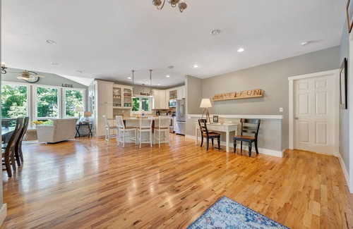 Moneta House | The Gate House - Lake Views and Private Cove