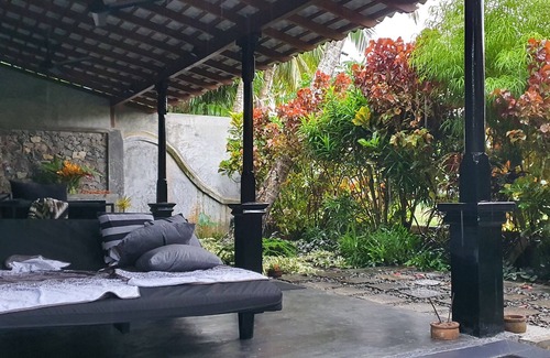 Bope-Poddala Villa | The Gatehouse at 9 Provinces Estate, Private Pool, AC & WiFi