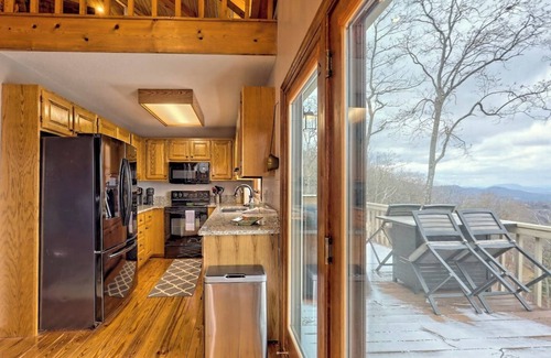 Hiawassee Cabin | The Gathering Place - by Chatuge Home Concierge Mountain View, View of Lake Chatuge