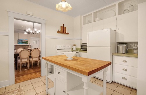 Twin Falls House | The Gem on 8th Ave - sleeps 7, pet friendly!