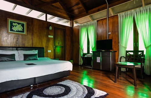 Lubok Buaya Hotel | The Gemalai Village