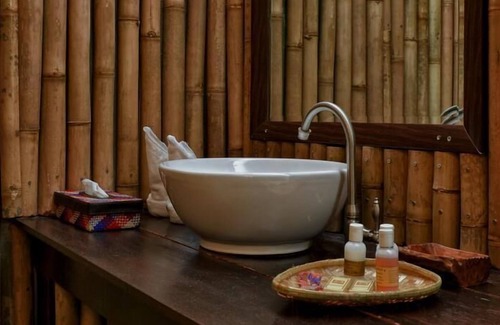 Lubok Buaya Hotel | The Gemalai Village