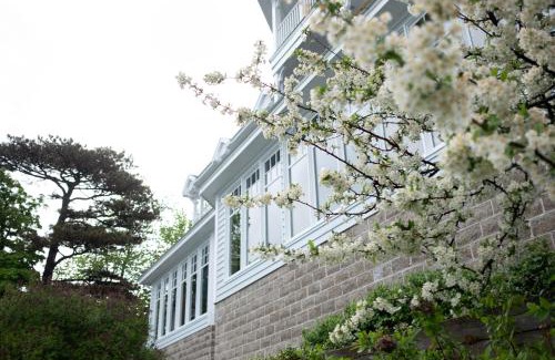 Lake Geneva Hotel | The Geneva Inn