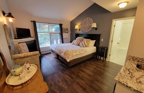 Canmore Hotel | The Georgetown Inn