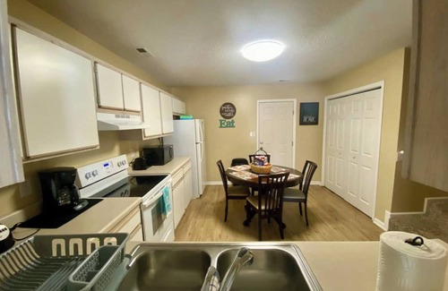 Jacksonville House | The Get-Away-Spot| Cozy & Spacious| Close to base