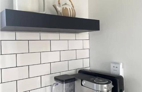 Bloomington House | The Getsi: Two blocks from IWU - Discount for extended stays