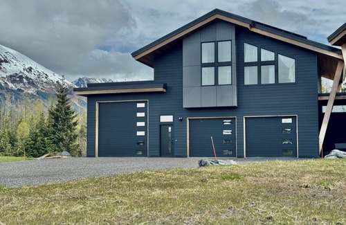 Alyeska House | The Girdwood Guesthouse