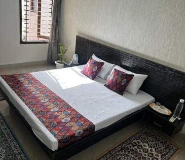 Sikandra Apartment | The Giri Nandani Stays Agra