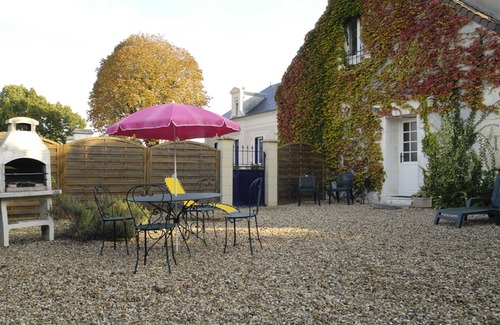 Chambourg-sur-Indre House | The gites of the Manor, La Petite Grange is a detached house with a garden