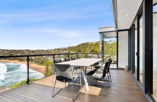 Whale Beach House | The Glass House by TCC