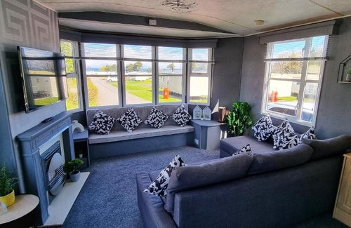 Prestonpans House | The Glen View