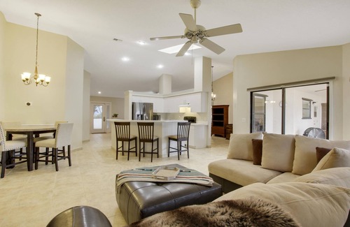 Fort Pierce House | The golden palm by the river