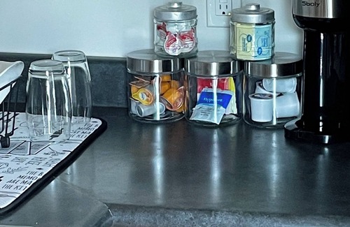 Rainier Valley Apartment | The Golden Serene —Cozy Seattle apartment with AC and FREE WiFi/Parking
