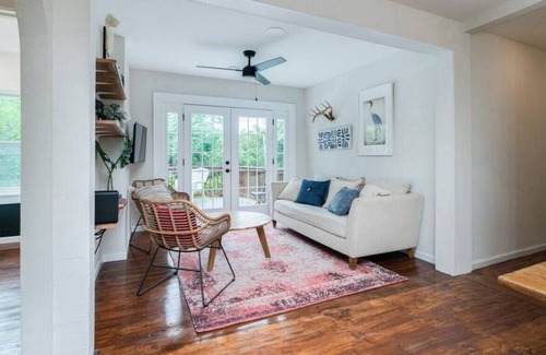 New London Apartment | The Good Home · Walk to L+M Hospital/Near Mystic!