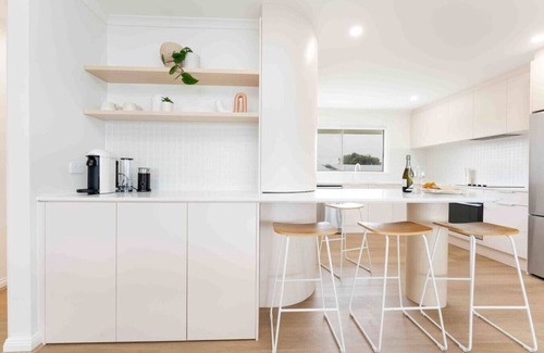Goolwa Beach House | The Gooldives- pet friendly, fireplace, fire pit