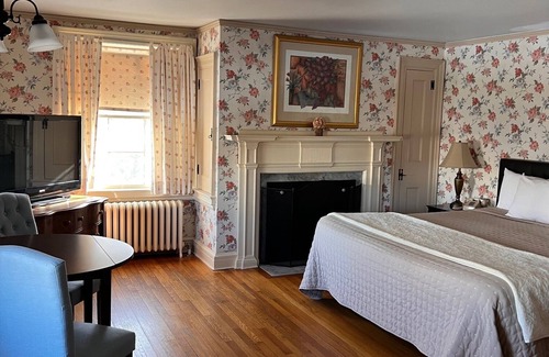 Rochester Hotel | The Governor's Inn