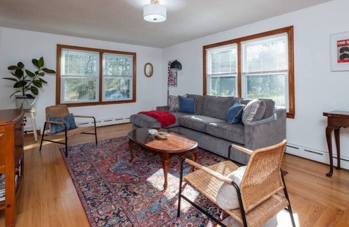 Montville House | The Grace House · Walk to Mohegan Sun Casino!