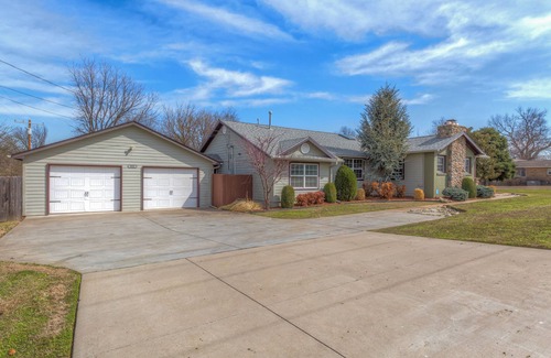 Tulsa House | THE GRACEMONT HOME. 15% Discount- Welcome to Tulsa’s Premier Accommodations!