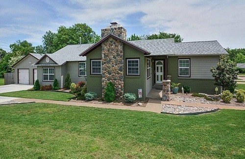 Tulsa House | THE GRACEMONT HOME. 15% Discount- Welcome to Tulsa’s Premier Accommodations!