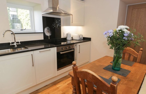 Newland Near Ulverston Apartment | THE GRANARY LOFT, with a garden in Bardsea