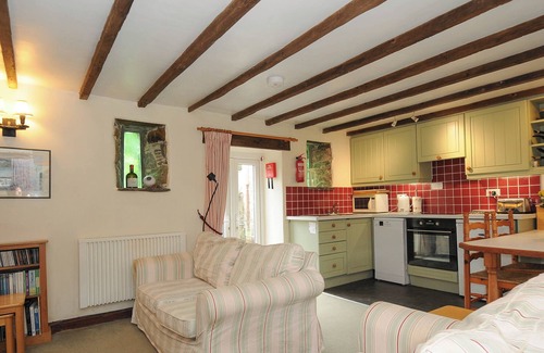 Wadebridge Cottage | THE GRANARY, pet friendly, character holiday cottage in St Minver