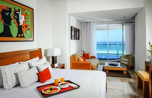 Playa Diamante Resort | The Grand Mayan Vidanta Acapulco