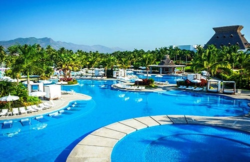 Playa Diamante Resort | The Grand Mayan Vidanta Acapulco