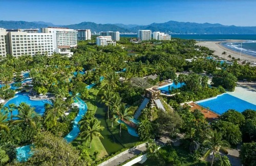 Nuevo Vallarta Condo | The Grand Mayan 2 Bed 2 Bath Master Suite with Kitchen/Living Room, Sleeps 8