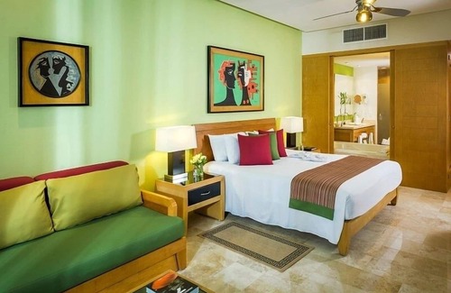 Adolfo Lopez Mateos Resort | THE Grand Mayan ONE Bedroom Suite
