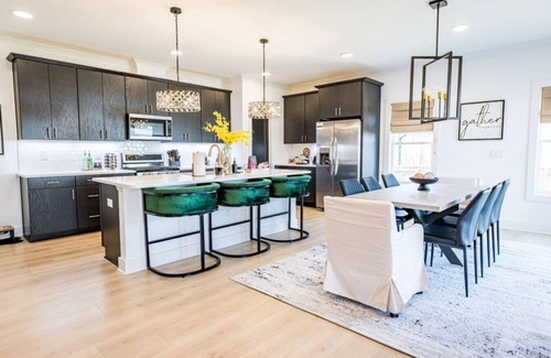 Apex House | “The Grande” 8 BR/8BA Downtown Apex, 2 Game Rooms!