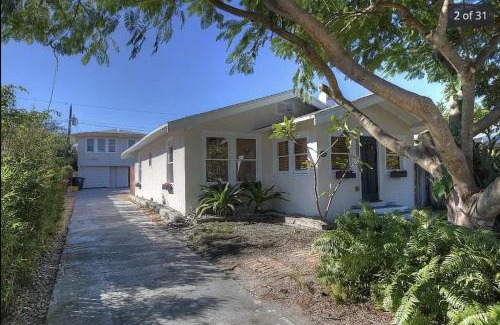 Grandview Heights Apartment | The Grandview Collection - FL Ave