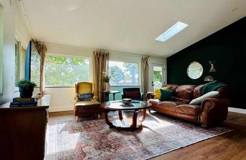 Travelers Rest House | The Grandview: Luxe Home w Mountain Views