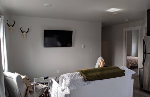 Bozeman Apartment | The Gray Box! Walk to downtown!