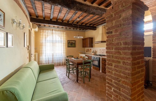 Casciana Terme Lari Condo | The Green Cottage in Via Fonte Vecchia
